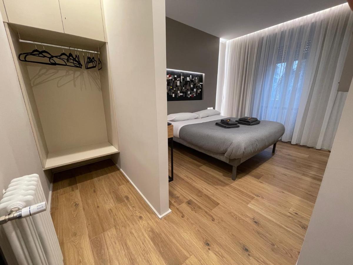 Lucrino 45 By Ale Hotel Roma Exterior foto