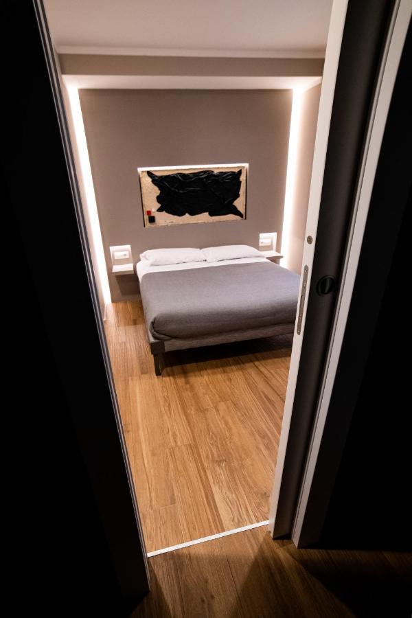 Lucrino 45 By Ale Hotel Roma Exterior foto