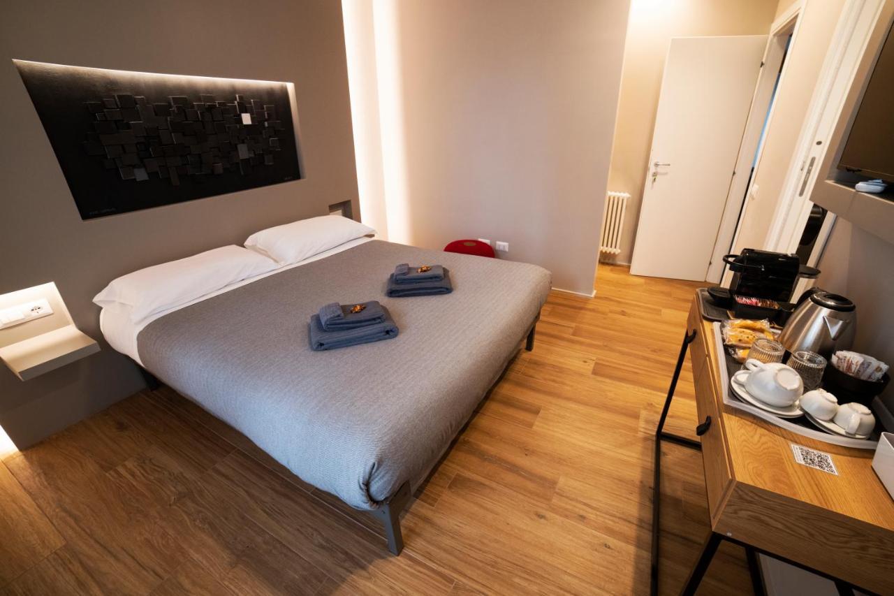 Lucrino 45 By Ale Hotel Roma Exterior foto